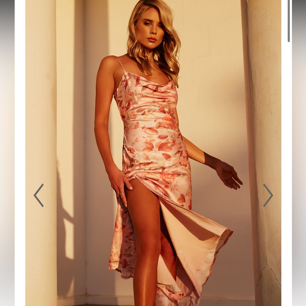 Show Po Floral Midi Dress